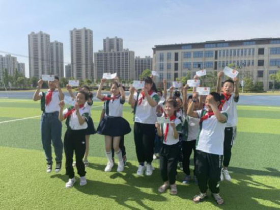 175147-718845.jpg 174548-139078.jpg