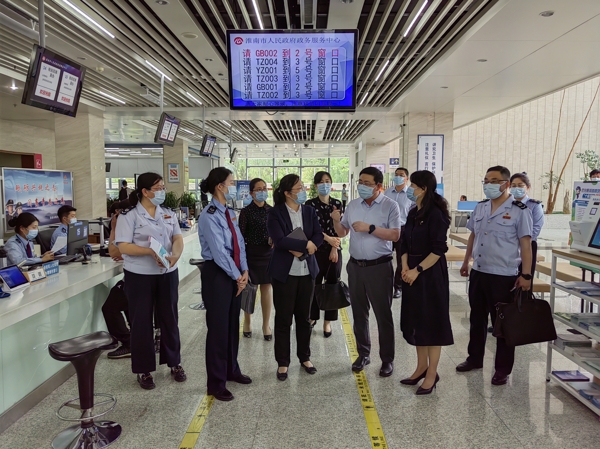 082948-554120.jpg 3_爱奇艺.jpg