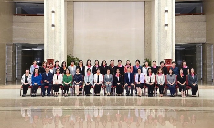 081449-684205.jpg s2306011105273701255.jpg