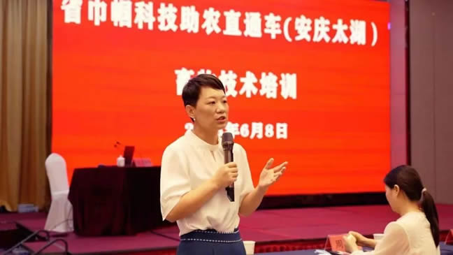 082139-105793.jpg 2.jpg