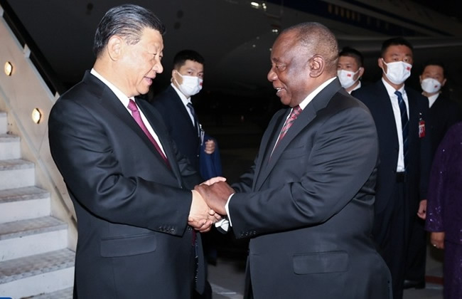 090035-102381.jpg 2.jpg