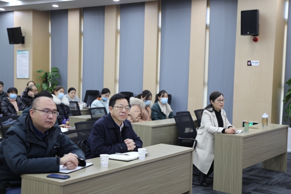 095923-987278.jpg 003_爱奇艺.jpg