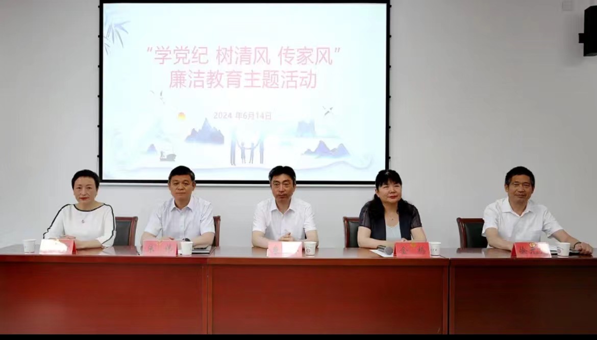 060321-990247.jpg 060321-990247.jpg