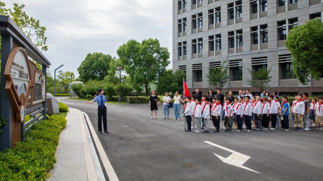 171817-874104.jpg 171731-139298.jpg