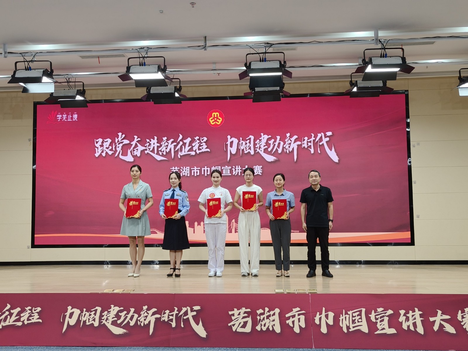 144713-195751.jpg 144713-195751.jpg