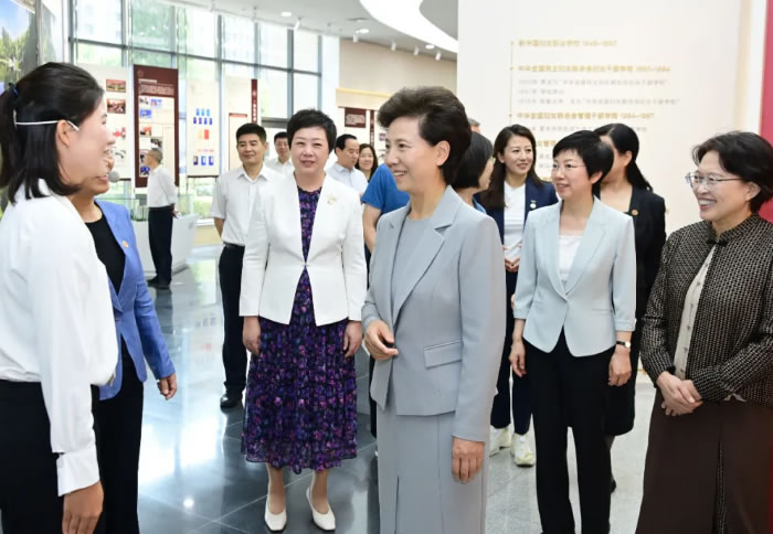 221153-618667.jpg 2.jpg