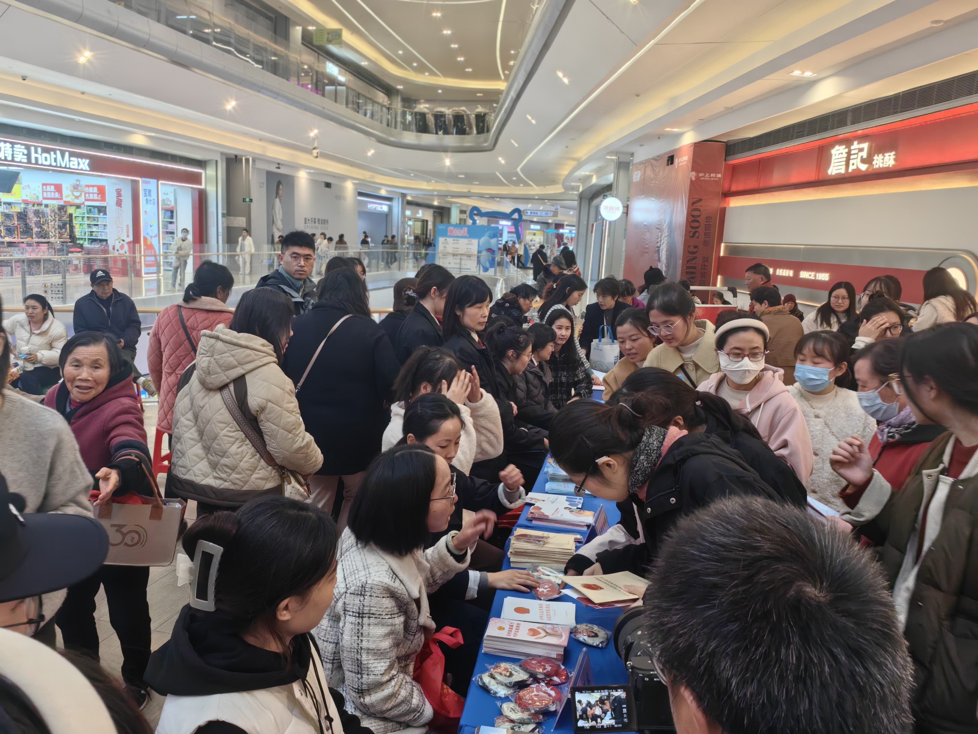 144833-187489.jpg 144833-187489.jpg