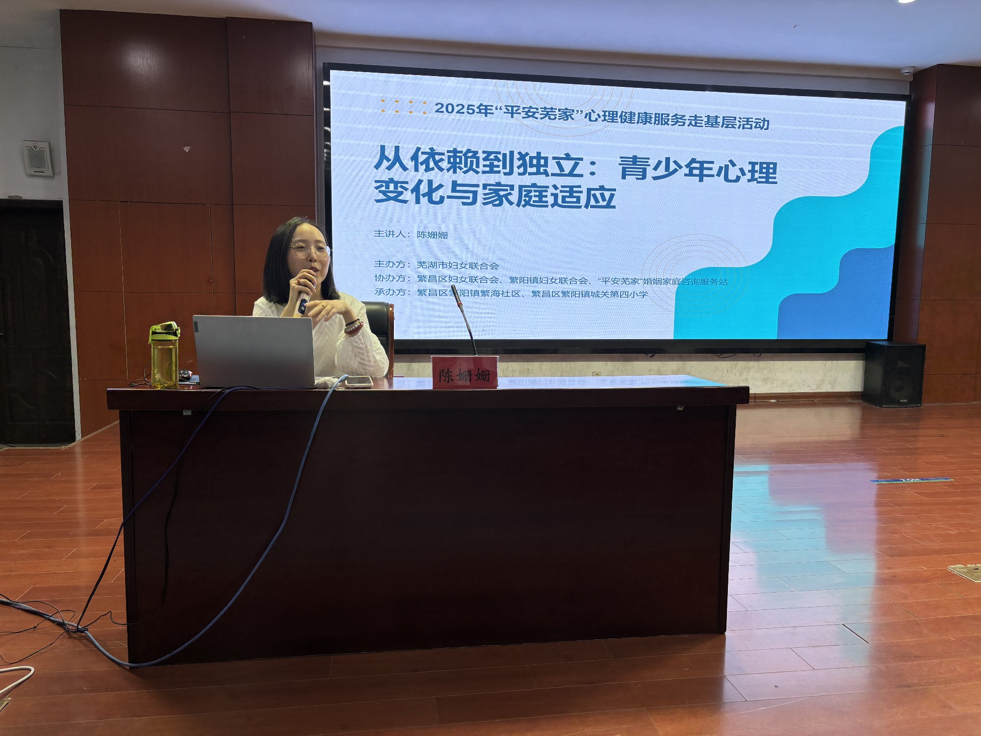 111323-124792.jpg 111323-124792.jpg