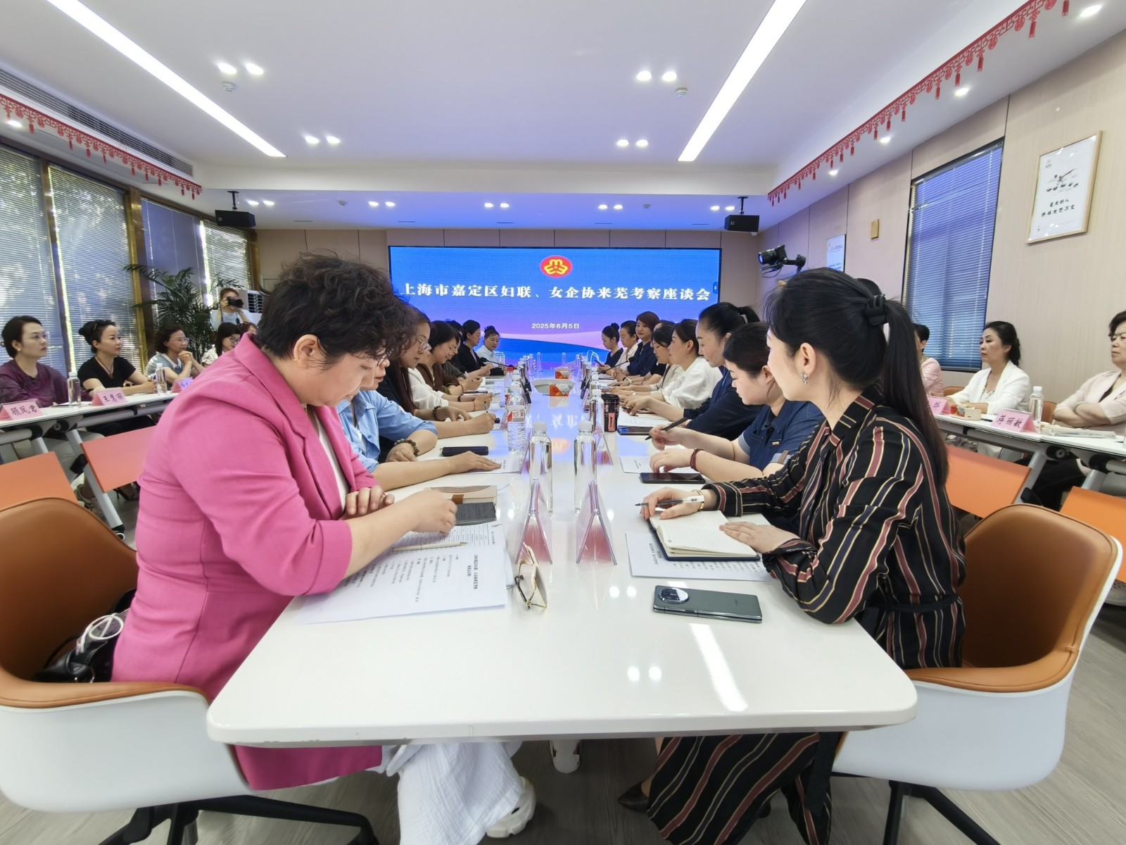 160254-925097.jpg 160254-925097.jpg