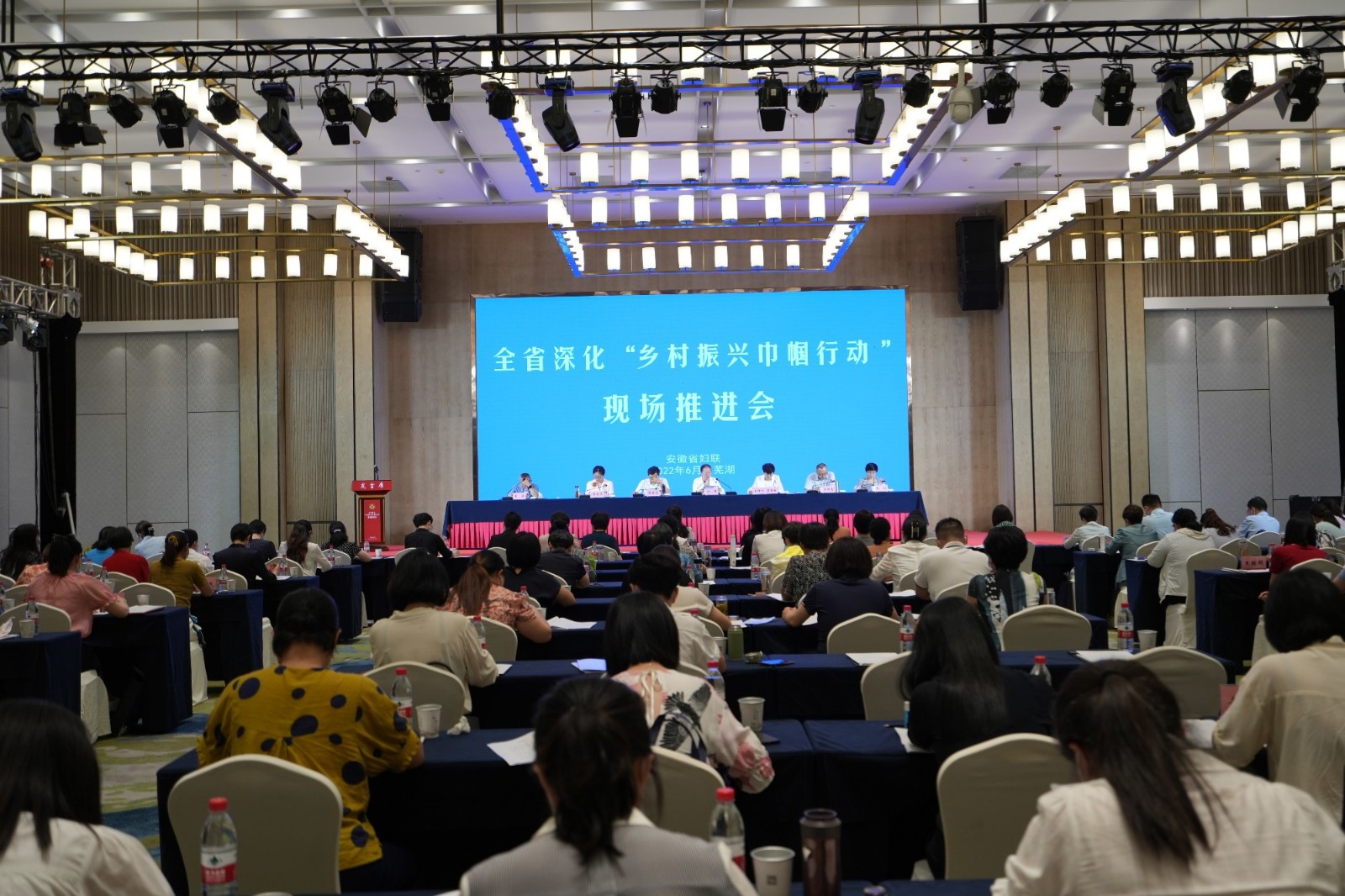 103730-113608.jpg 103730-113608.jpg