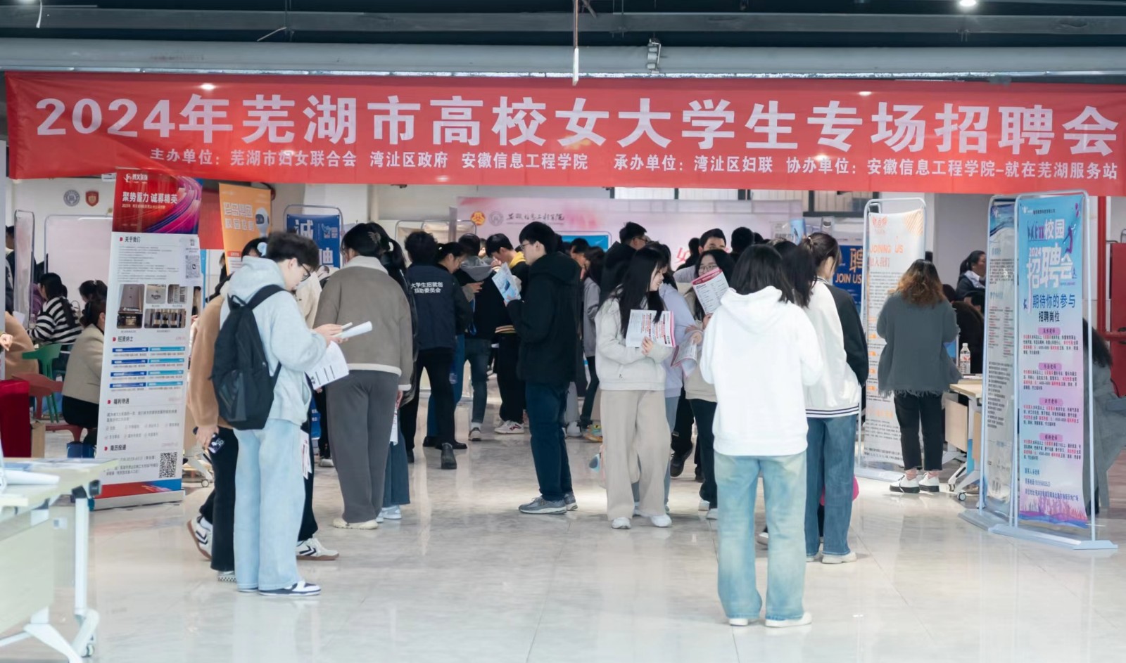 103746-100053.jpg 103746-100053.jpg