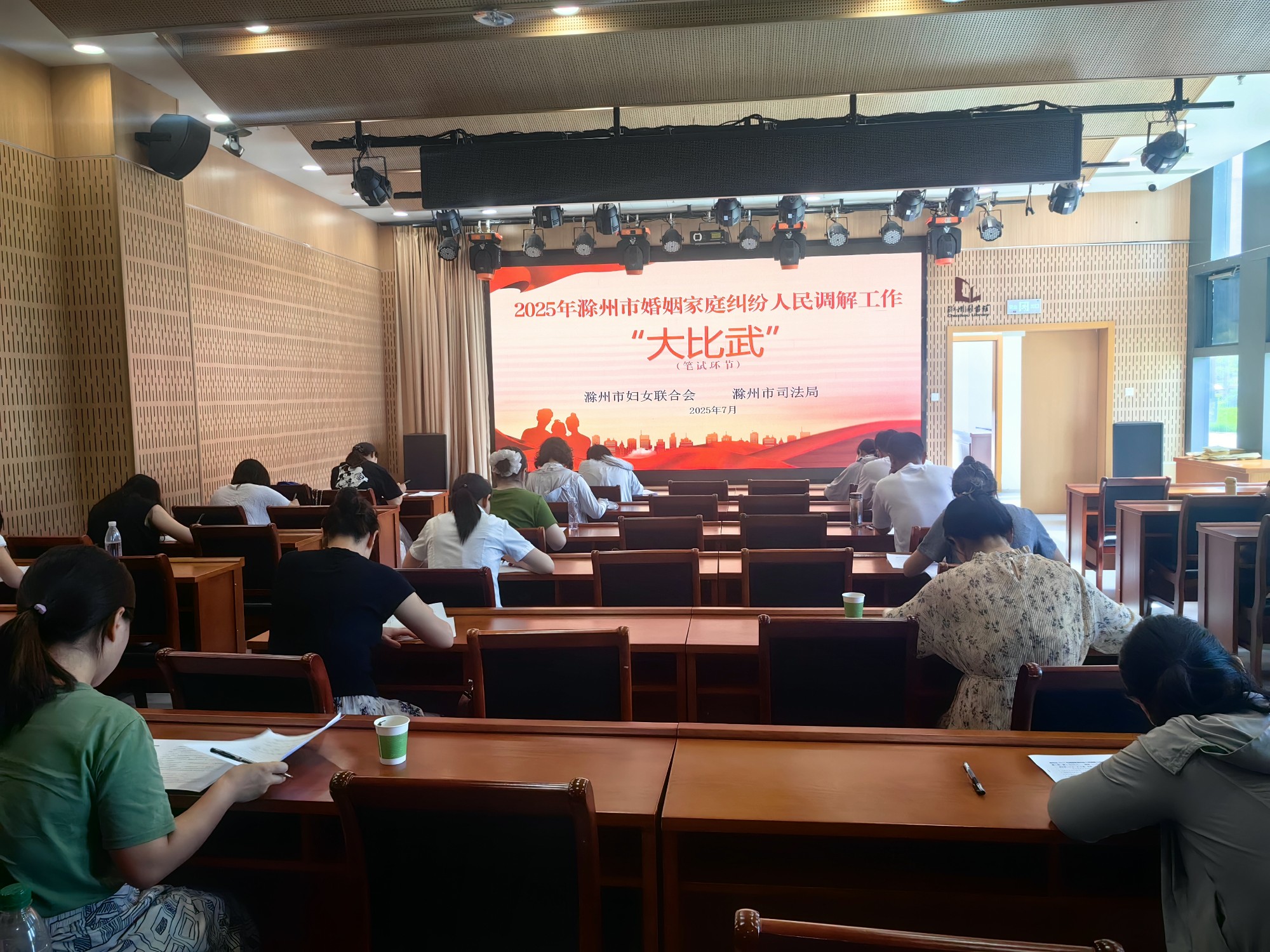 160918-399033.jpg 160918-399033.jpg