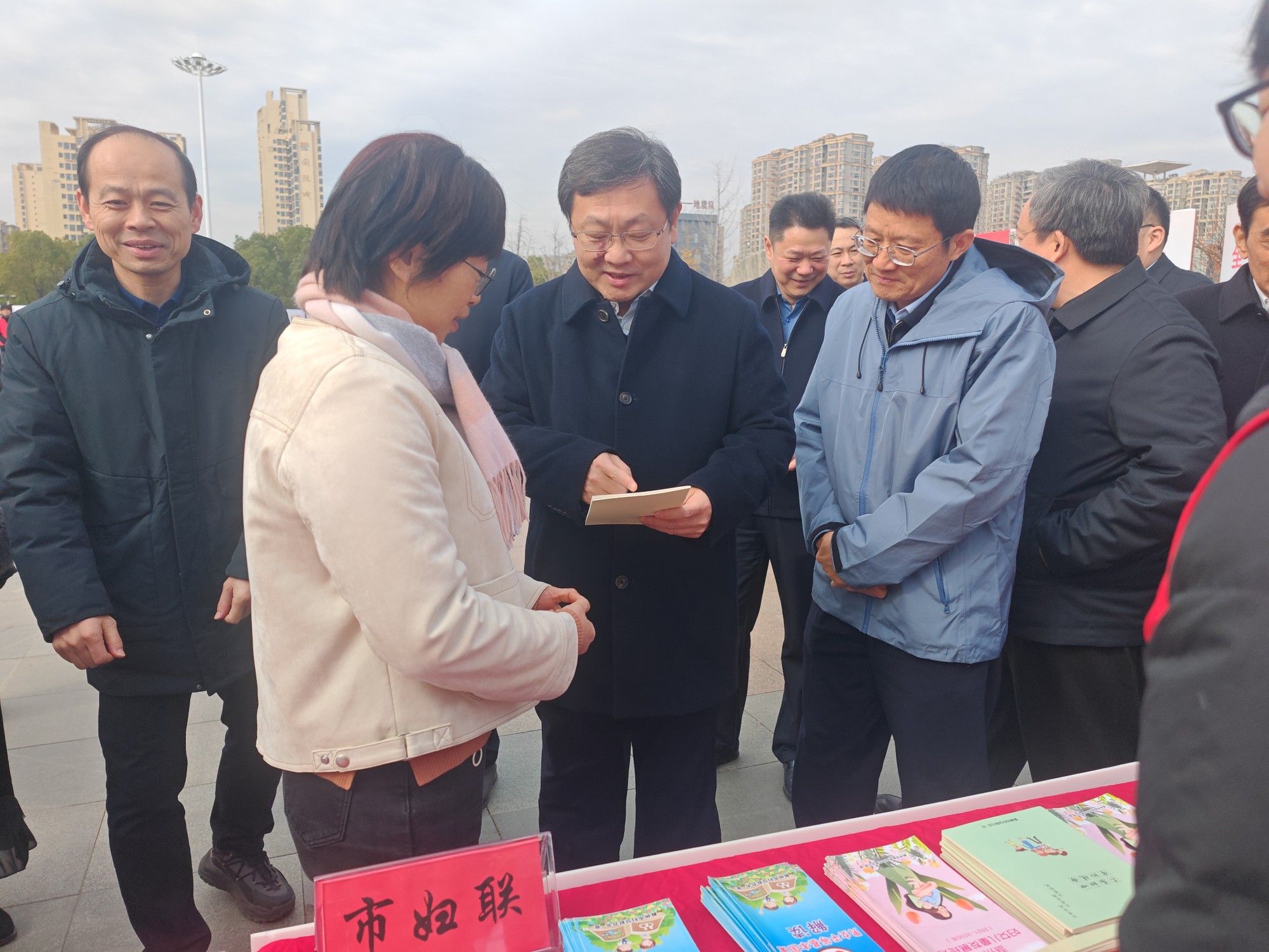 173041-347624.jpg 173041-347624.jpg