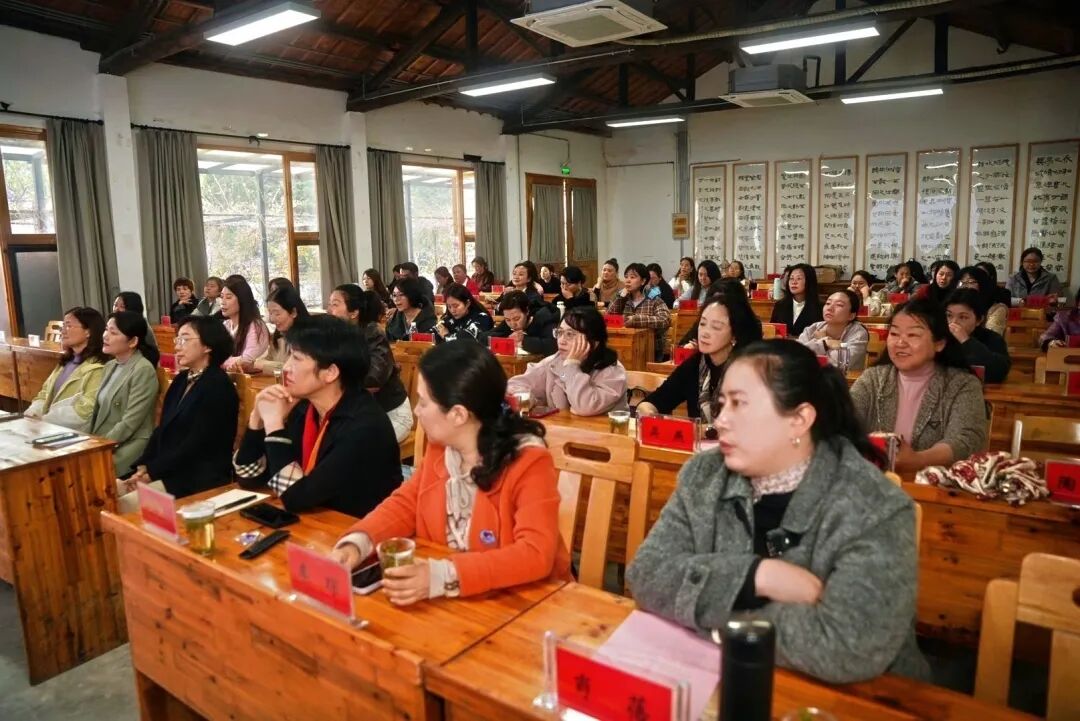 114920-828145.jpg 114920-828145.jpg