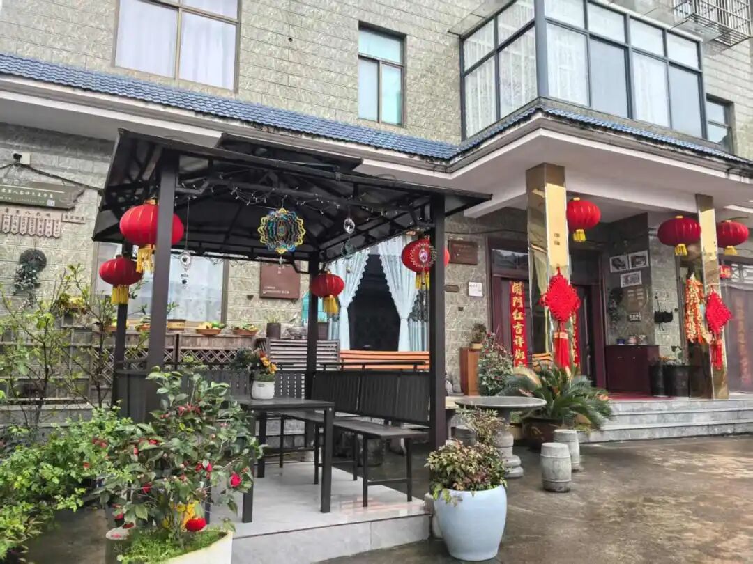 170504-859729.jpg 170504-859729.jpg