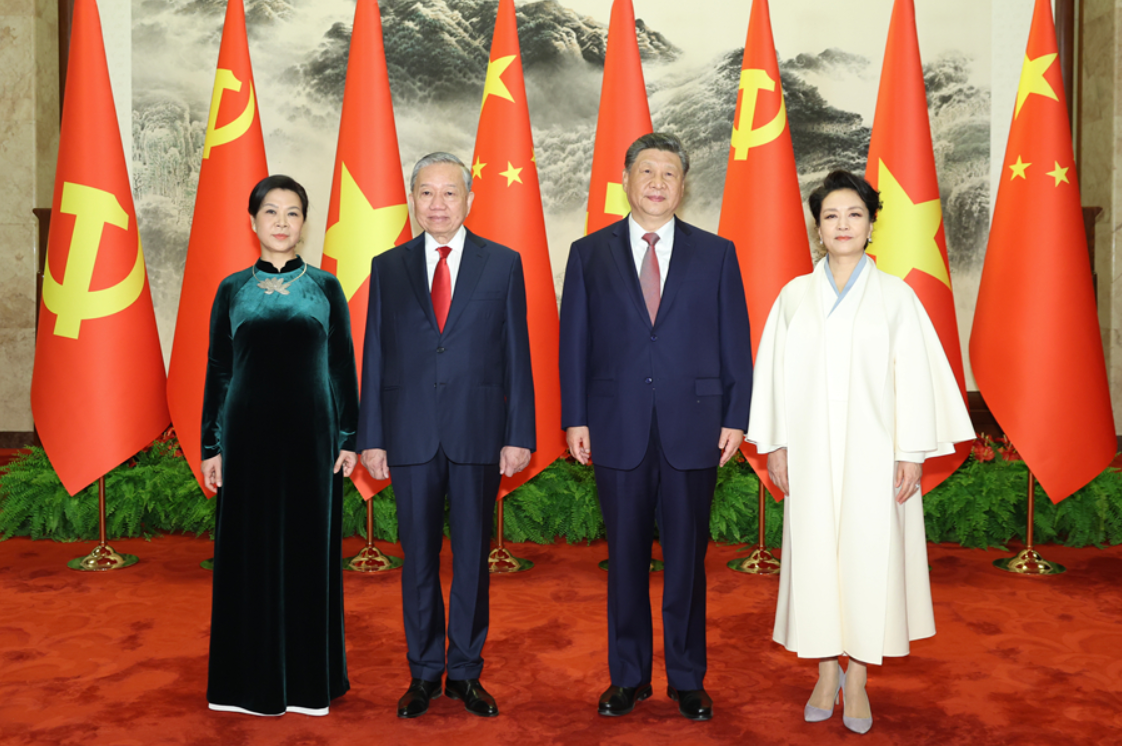 习近平同越共中央总书记、国家主席苏林举行会谈…